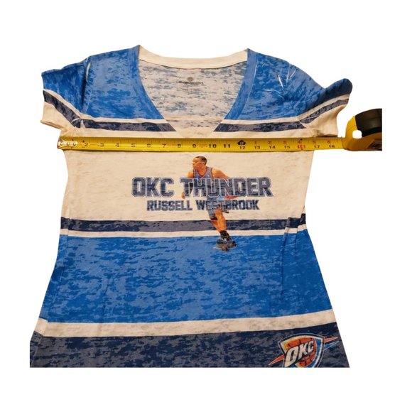 OKC Thunder Russell Westbrook V-Neck Tee Women’s M - Picture 7 of 11